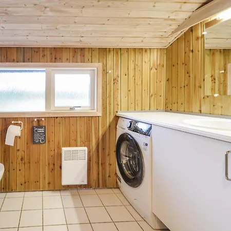 Four-bedroom In Fjerritslev