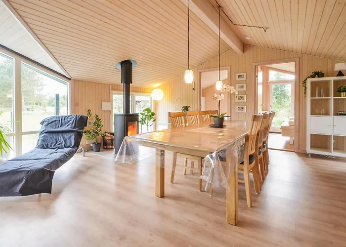 Hébergement de vacances Four-bedroom In Fjerritslev
