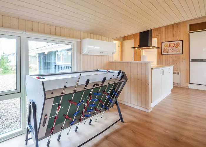 Four-bedroom In Hébergement de vacances *
